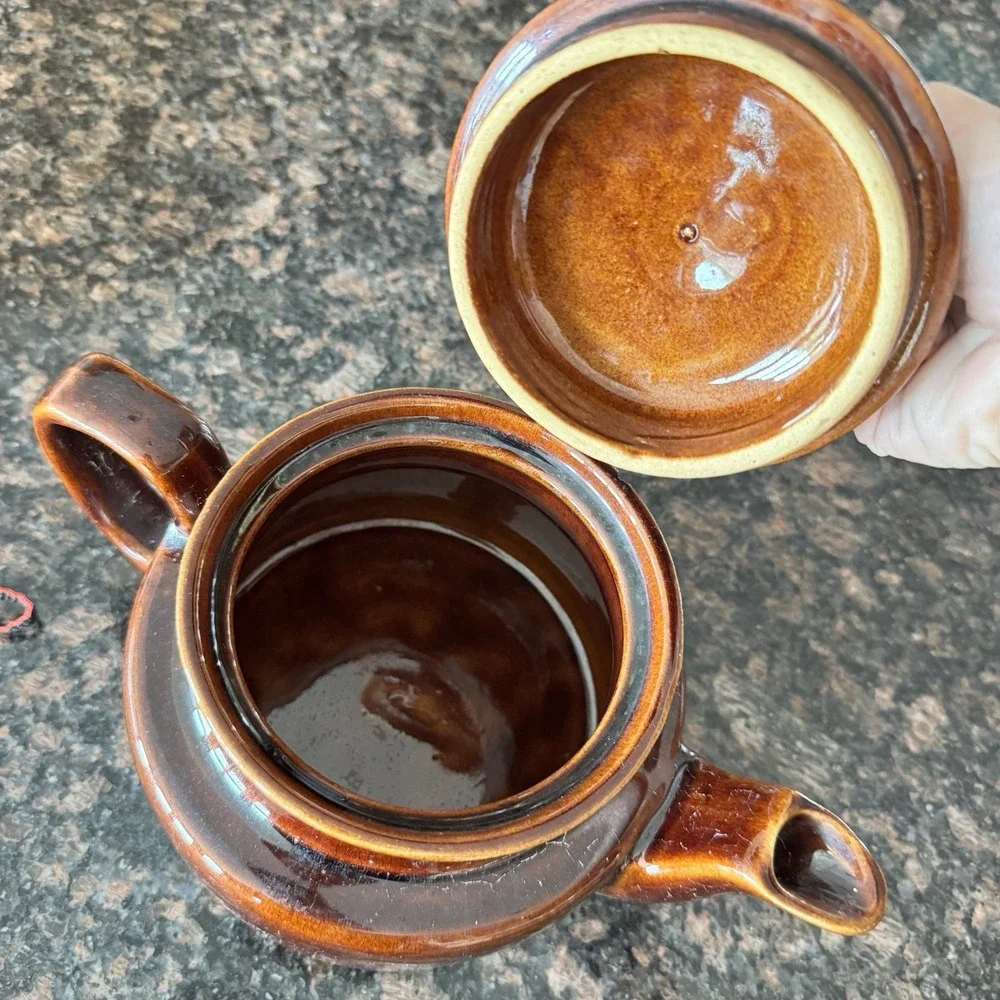 Vintage USA Brown Heavy Stoneware 6 Cup Tea or Coffee Pot